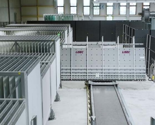 LiSEC's automated sorting systems ensure an efficient material flow in flat glass production.